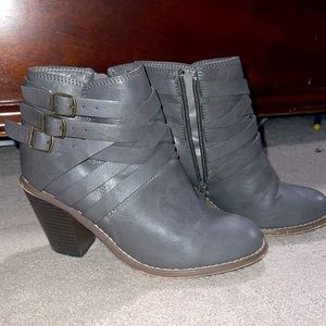 Women’s Heeled Boots